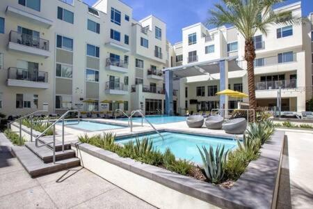 Paradise Cozysuites With Pool And Jacuzzi 11 Phoenix Dış mekan fotoğraf